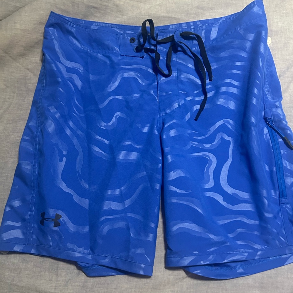 Under Armour Men's Wave Pattern Blue Board Shorts